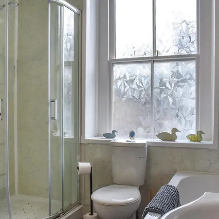 Skiddaw House 度假居 *